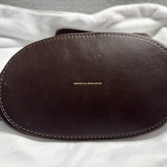 2025 updated Coach Bleecker Bucket Bag in Maple - Picture 3 of 15